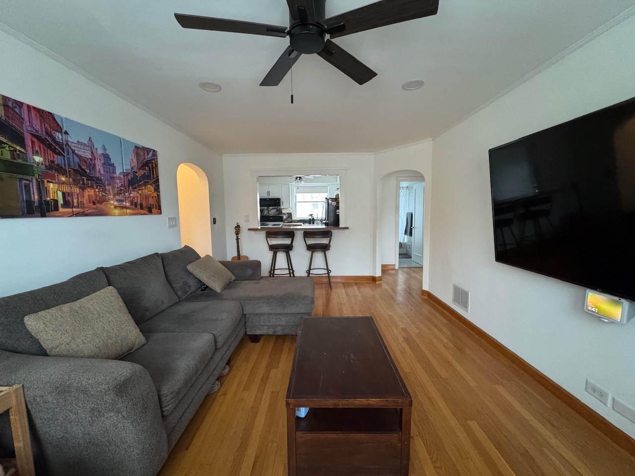 Listing Photo 4 - Condo for sale in building located at 5865 N Elston Ave, Chicago, IL 60646 - Unit #2S