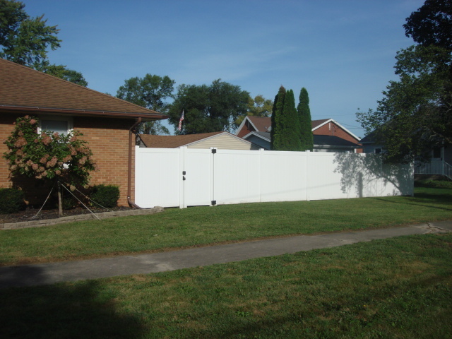 Photo 3 of Single family home for sale at 1004 Holcomb St, Streator, IL 61364 | MLS# 12752859 | Listing updated on 2026-10-07