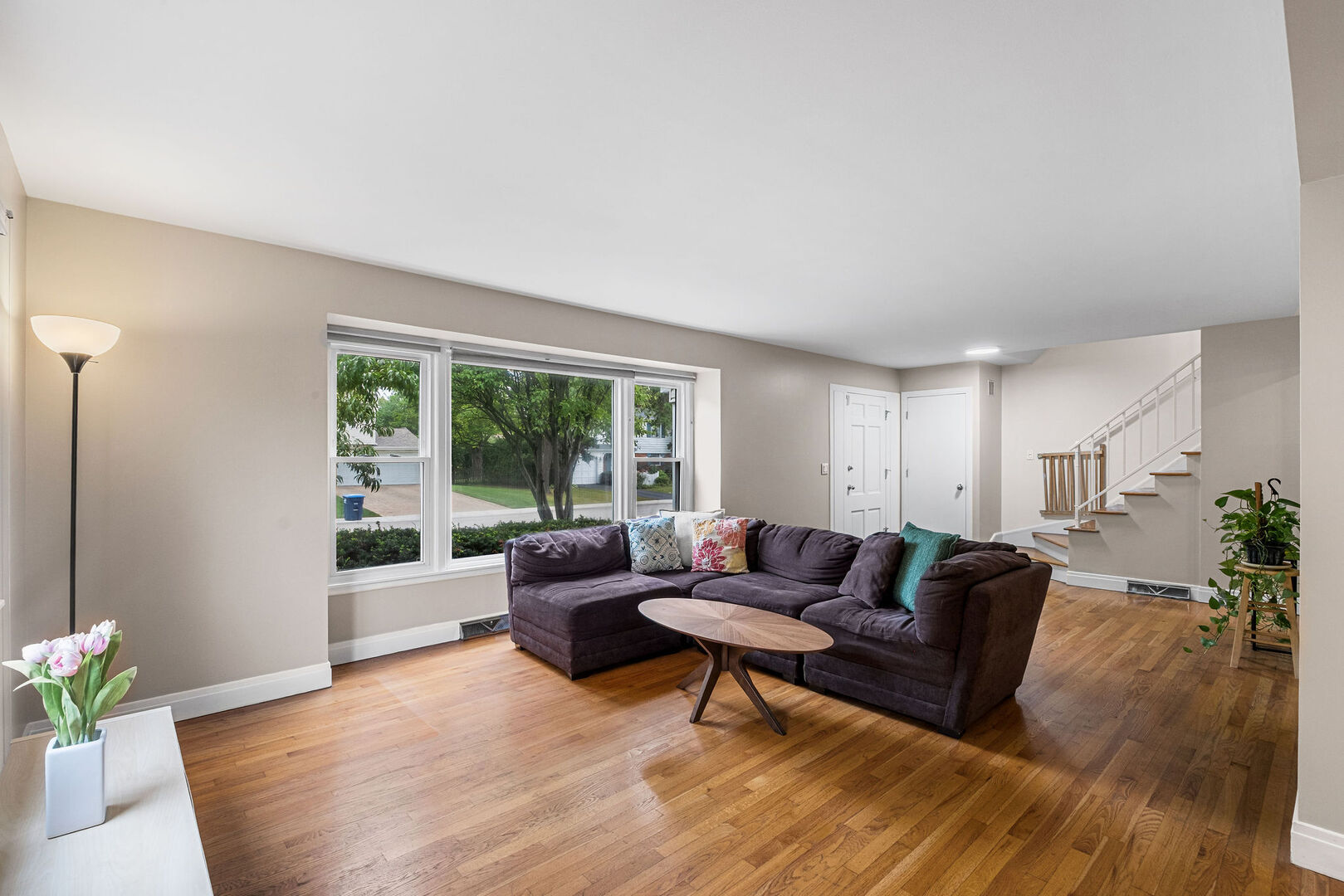 Photo 4 of Single family home for sale at 1119 Country Ln, Deerfield, IL 60015 | MLS# 12753430 | Listing updated on 2026-09-21