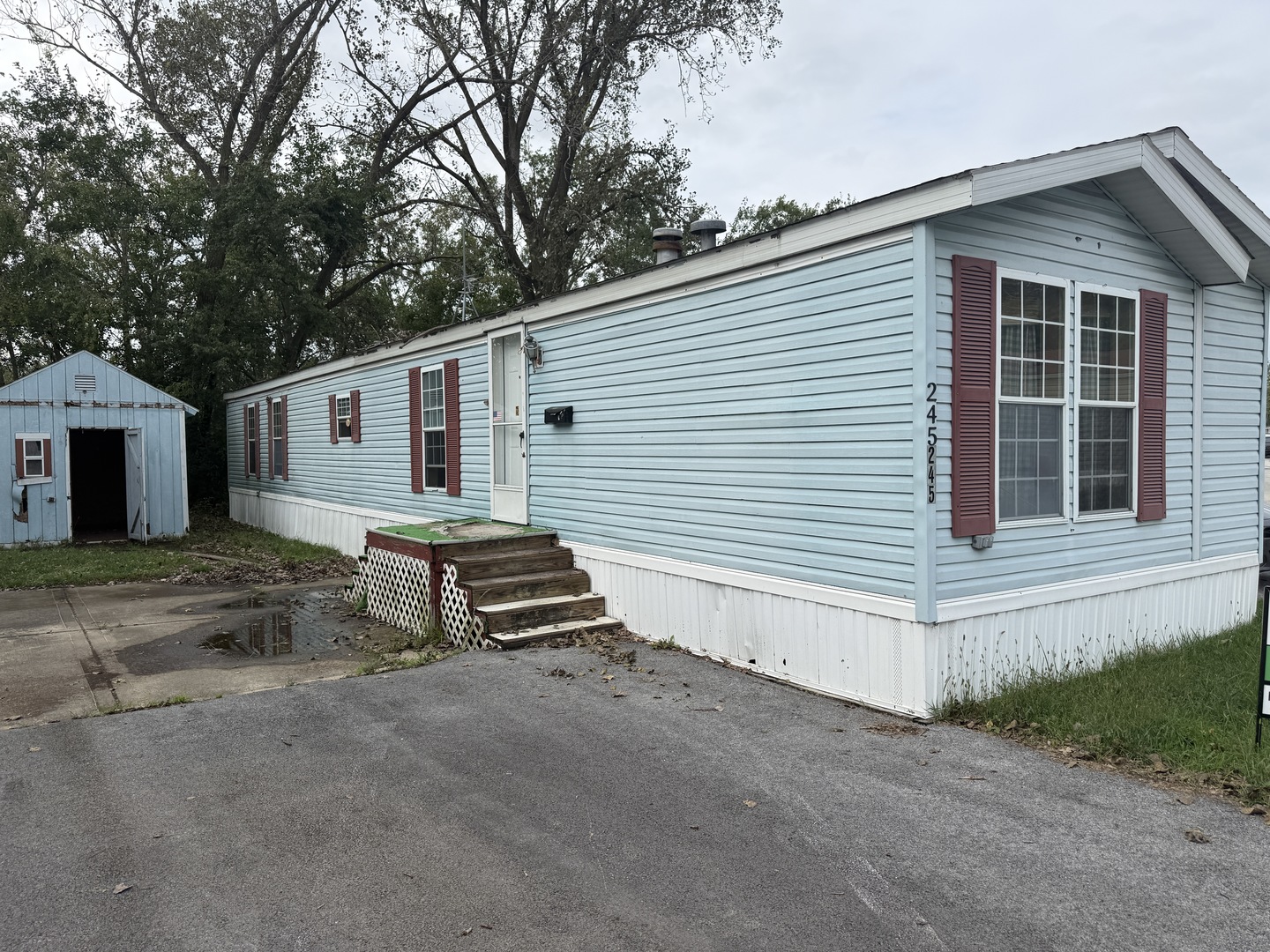 Photo 2 of Manufactured home for sale at 1712 S Dixie Hwy #245, Crete, IL 60417 | MLS# 12755782 | Listing updated on 2026-09-24
