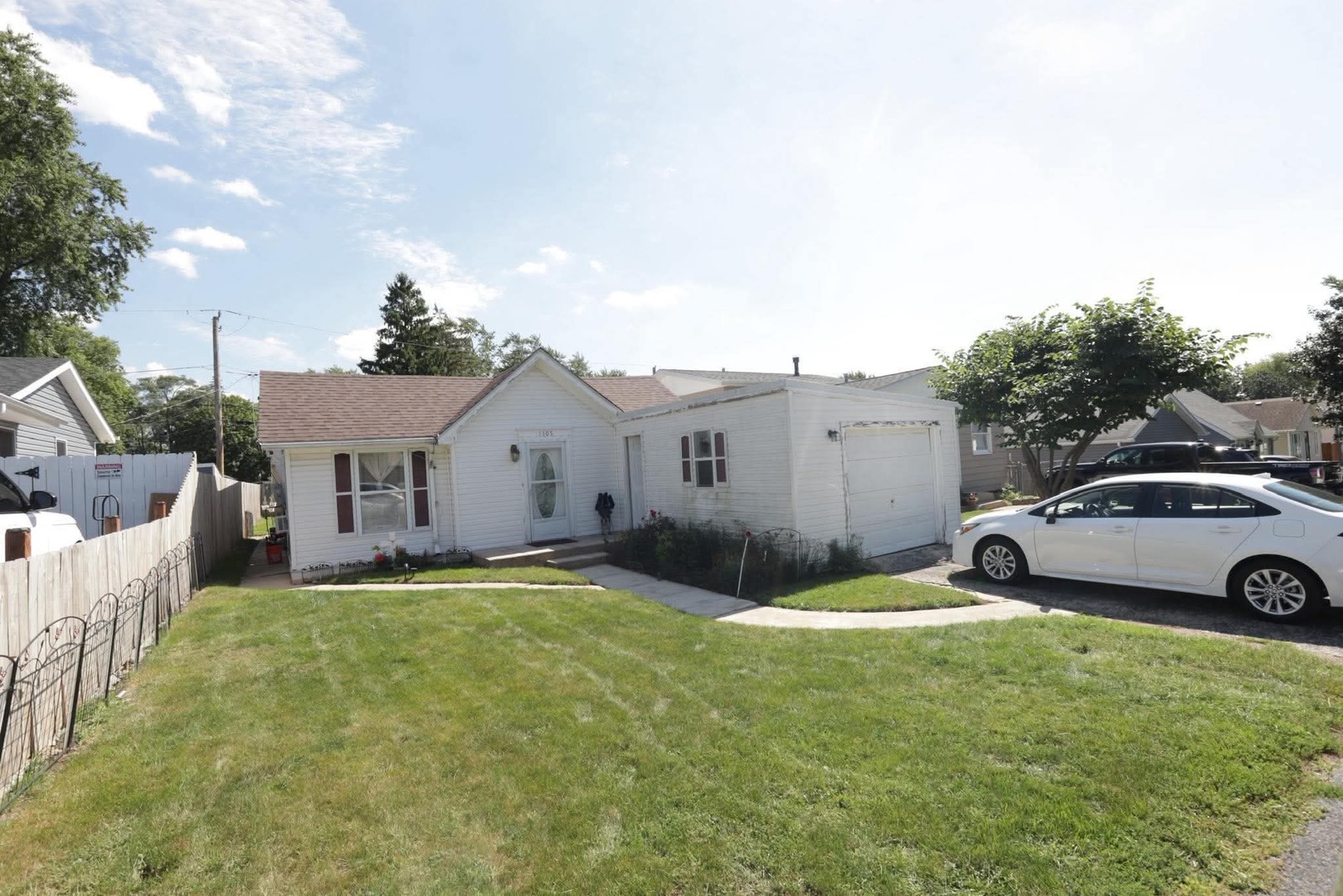 Photo 1 of Single family home for sale at 1505 Juneway Ter, Round Lake Beach, IL 60073 | MLS# 12757441 | Listing updated on 2026-09-24