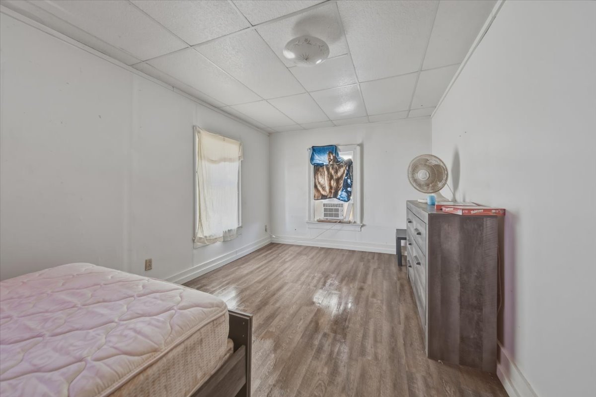 Listing Photo 4 - Condo for sale in building located at 206 8th Ave, Sterling, IL 61081
