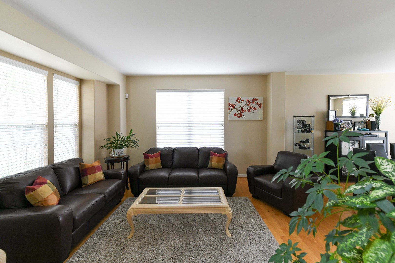 Photo 3 of Single family home for sale at 687 E Lenox Ln, Palatine, IL 60074 | MLS# 12759052 | Listing updated on 2026-09-24