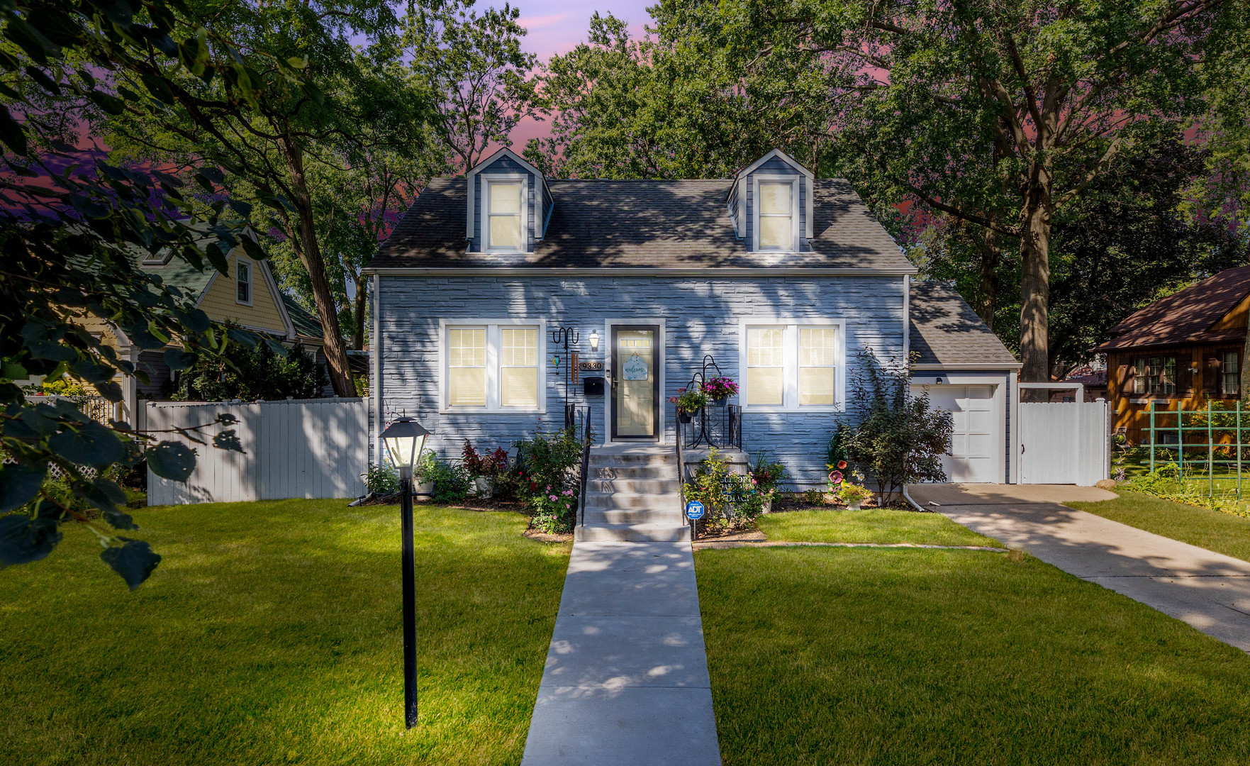 Photo 1 of Single family home for sale at 9330 S 50th Avenue, Oak Lawn, IL 60453 | MLS# 12759892 | Listing updated on 2026-09-24