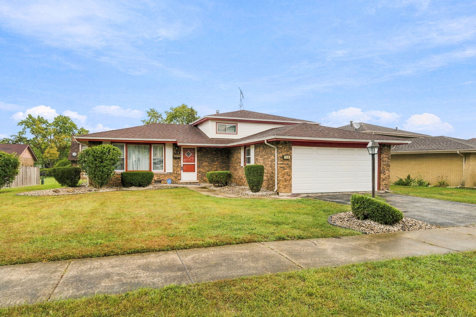 Photo 1 of Single family home for sale at 714 E 194th Street, Glenwood, IL 60425 | MLS# 12759897 | Listing updated on 2026-09-24
