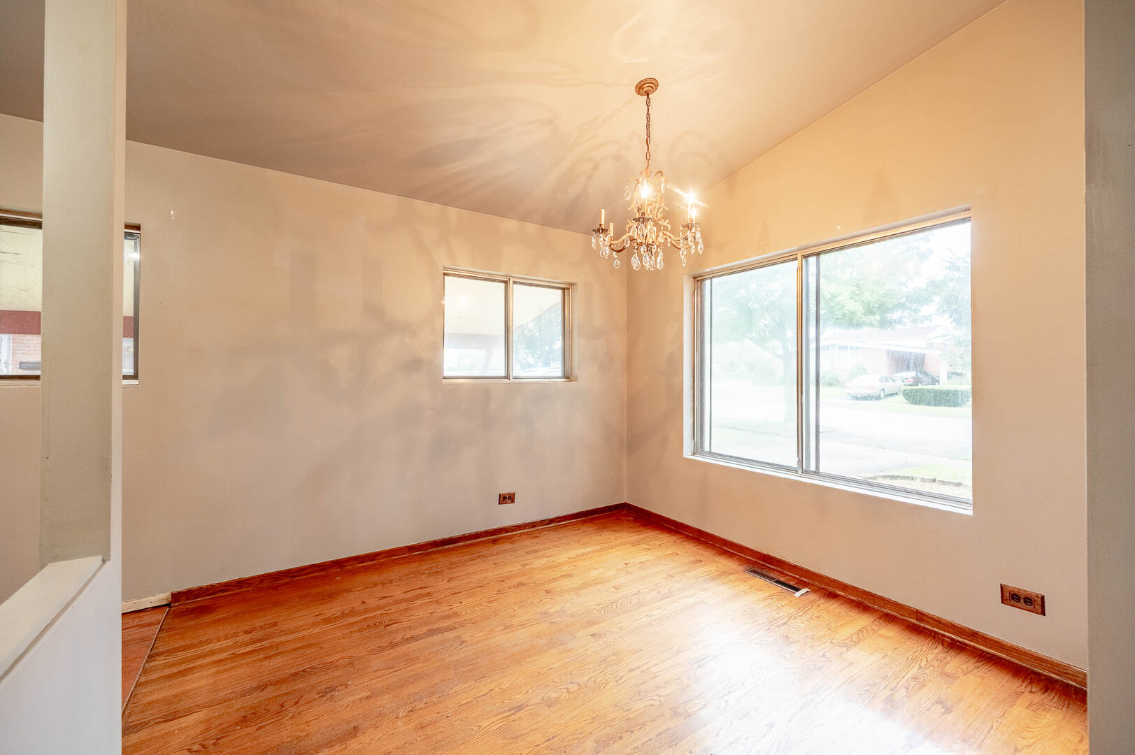Photo 3 of Single family home for sale at 8410 W Bruce Dr, Niles, IL 60714 | MLS# 12760096 | Listing updated on 2026-09-21