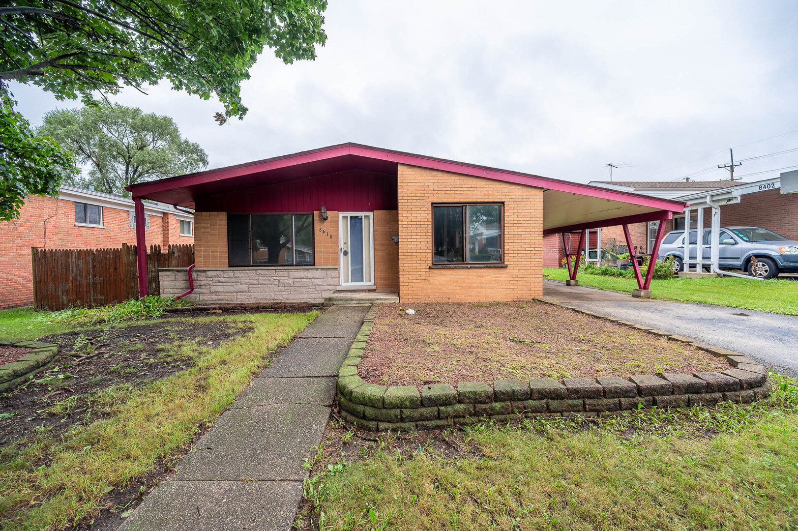 Photo 1 of Single family home for sale at 8410 W Bruce Dr, Niles, IL 60714 | MLS# 12760096 | Listing updated on 2026-09-21