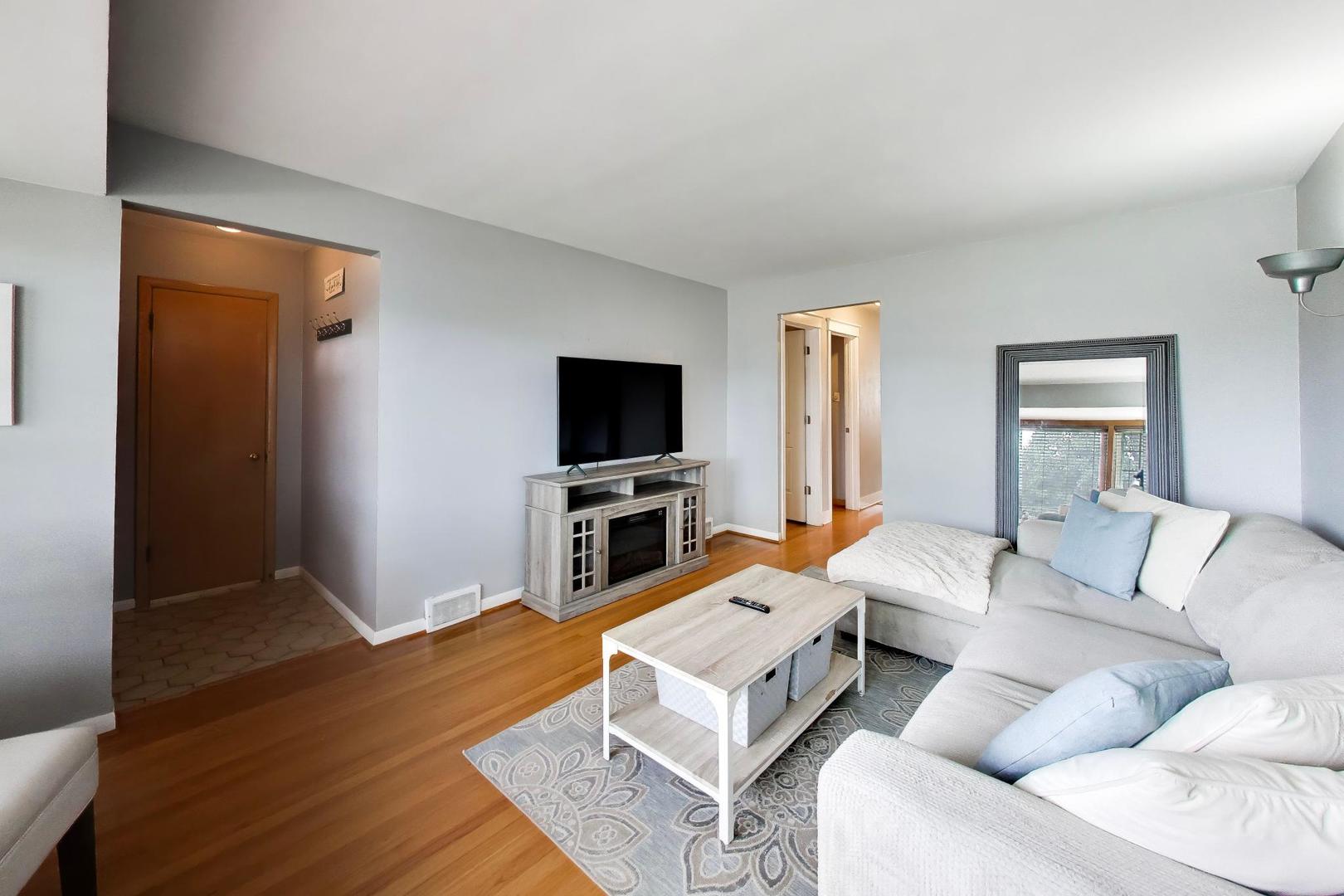 Photo 3 of Single family home for sale at 5652 S Parkside Ave, Chicago, IL 60638 | MLS# 12760926 | Listing updated on 2026-09-24
