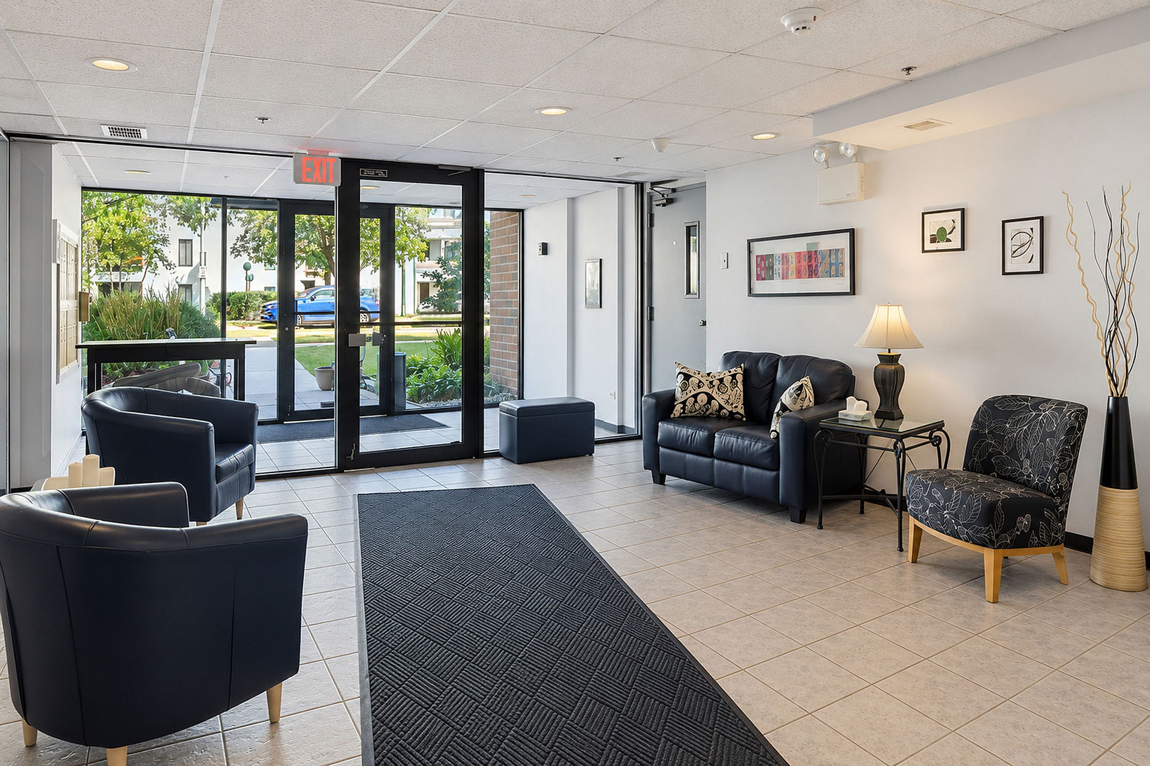Photo 2 of Condo for sale at 355 W Miner St #1A, Arlington Heights, IL 60005 | MLS# 12761421 | Listing updated on 2026-09-21
