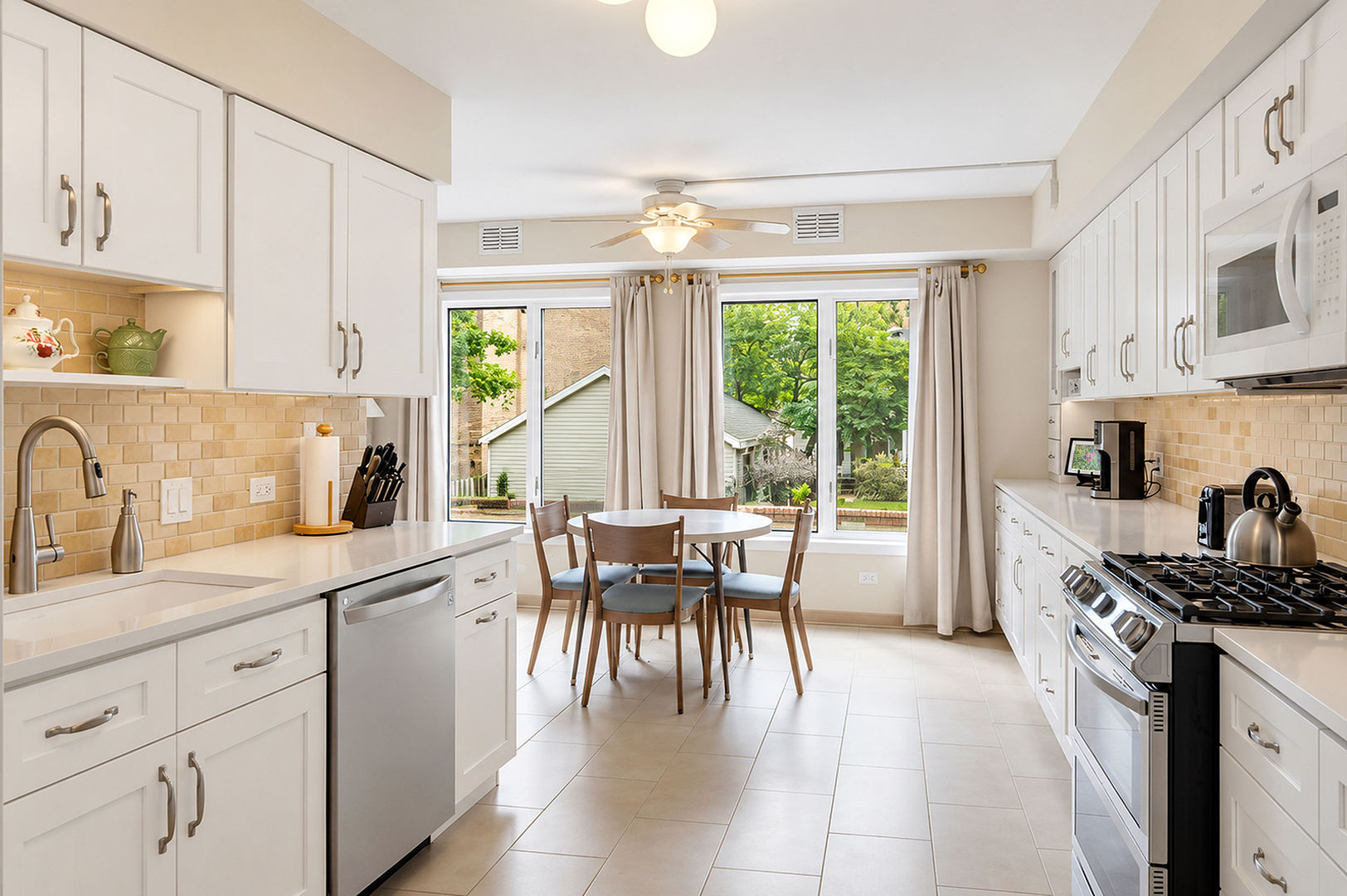 Photo 3 of Condo for sale at 355 W Miner St #1A, Arlington Heights, IL 60005 | MLS# 12761421 | Listing updated on 2026-09-21