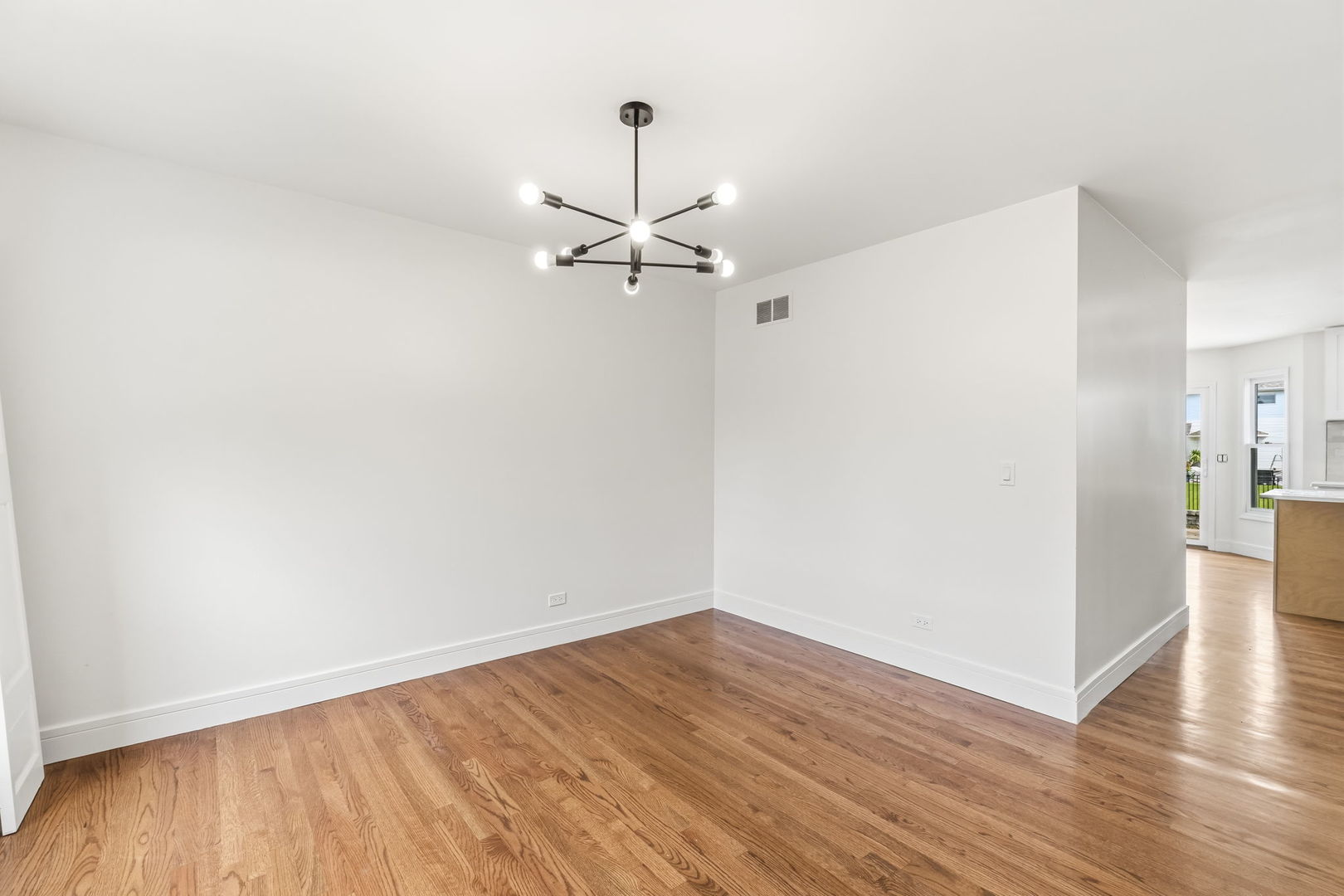 Photo 4 of Single family home for sale at 13307 Millbank Dr, Plainfield, IL 60585 | MLS# 12761829 | Listing updated on 2026-09-24