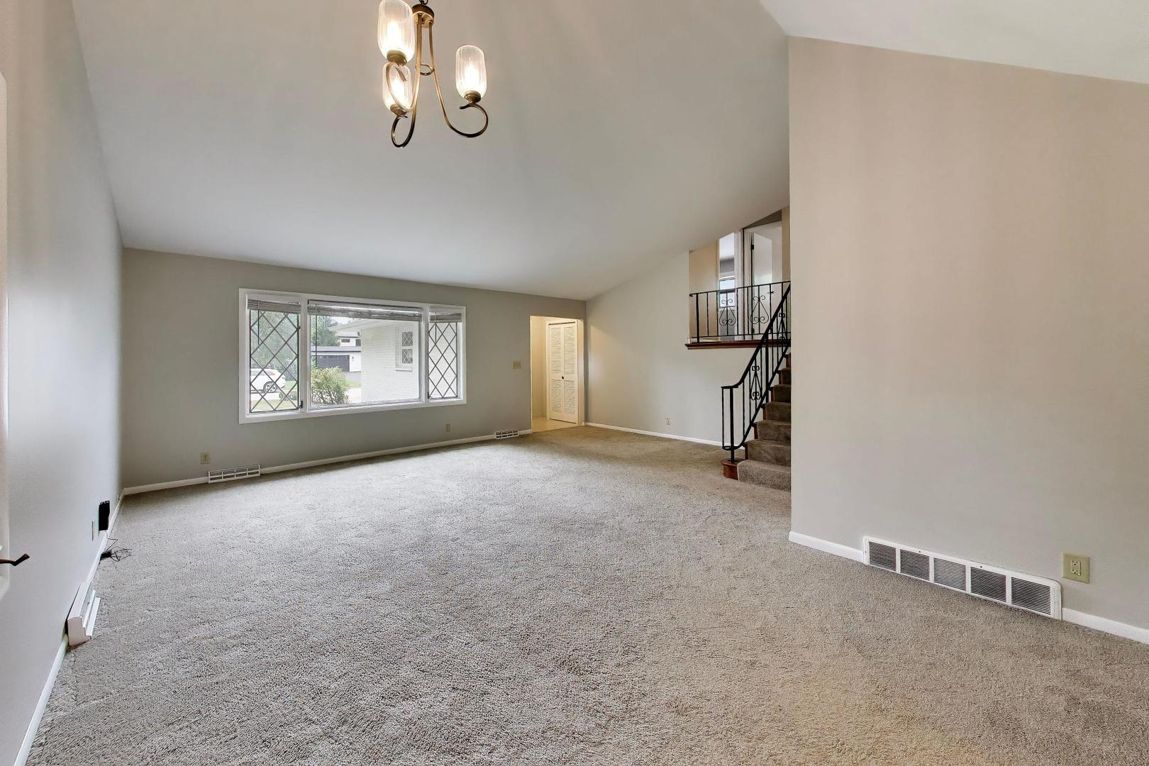 Photo 4 of Single family home for sale at 717 Cheever Ave, Geneva, IL 60134 | MLS# 12761946 | Listing updated on 2026-09-21