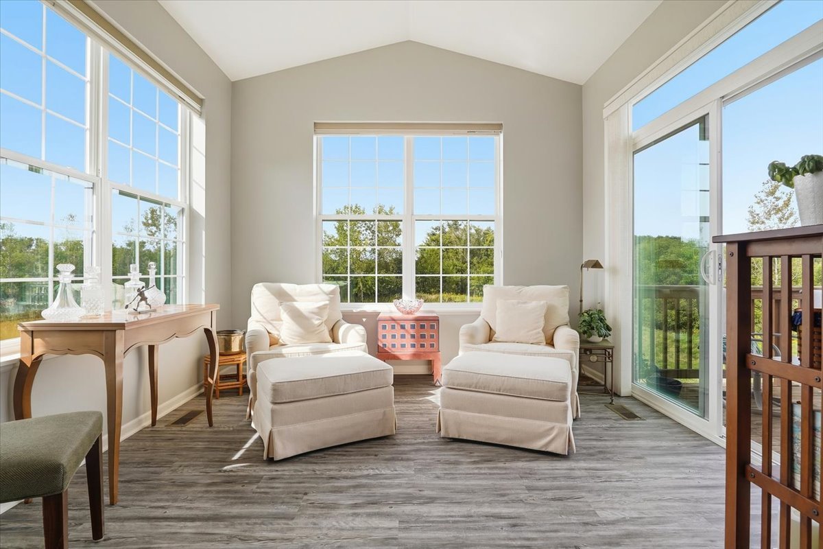 Photo 3 of Single family home for sale at 1812 Alta Dr, Volo, IL 60020 | MLS# 12762045 | Listing updated on 2026-09-21