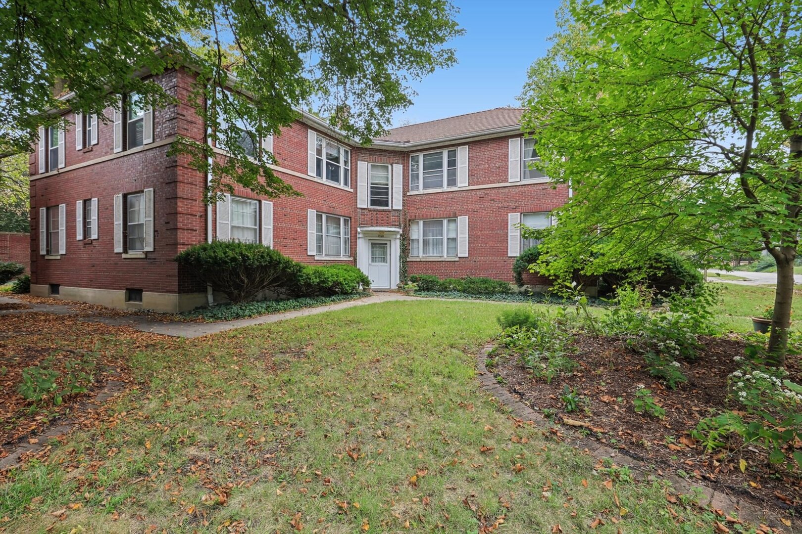 Photo 1 of Condo for sale at 1510 S Race St #4, Urbana, IL 61801 | MLS# 12762218 | Listing updated on 2026-09-24