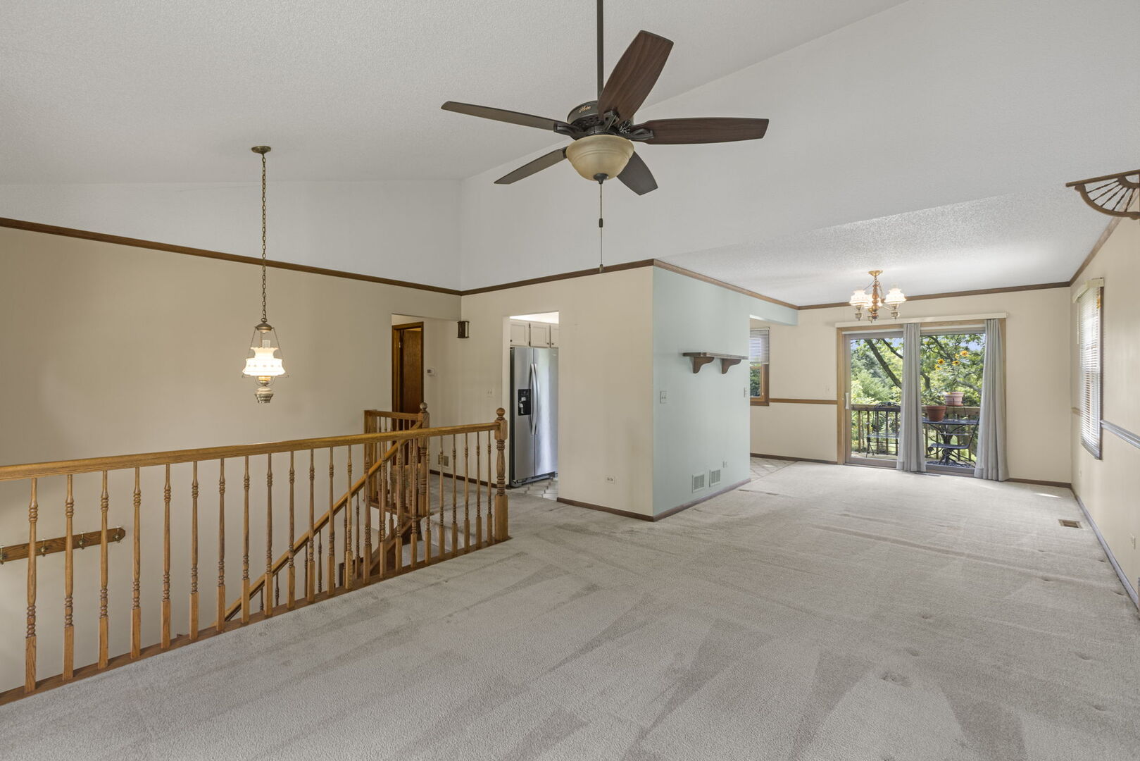 Photo 3 of Single family home for sale at 1965 Crescent Ln, Hoffman Estates, IL 60169 | MLS# 12762878 | Listing updated on 2026-09-24