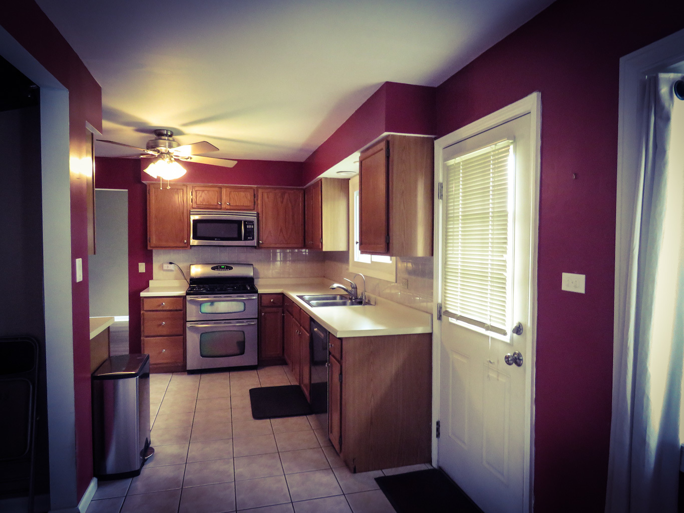 Photo 2 of Single family home for sale at 1800 N Newport Rd, Hoffman Estates, IL 60169 | MLS# 12763177 | Listing updated on 2026-09-24