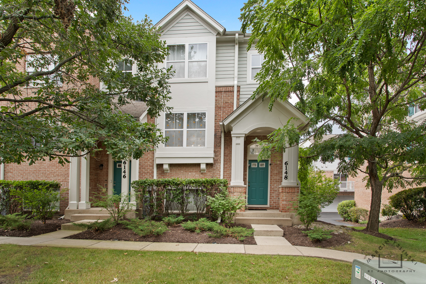 Photo 3 of Townhouse for sale at 6148 Washington Ct, Morton Grove, IL 60053 | MLS# 12763329 | Listing updated on 2026-09-24