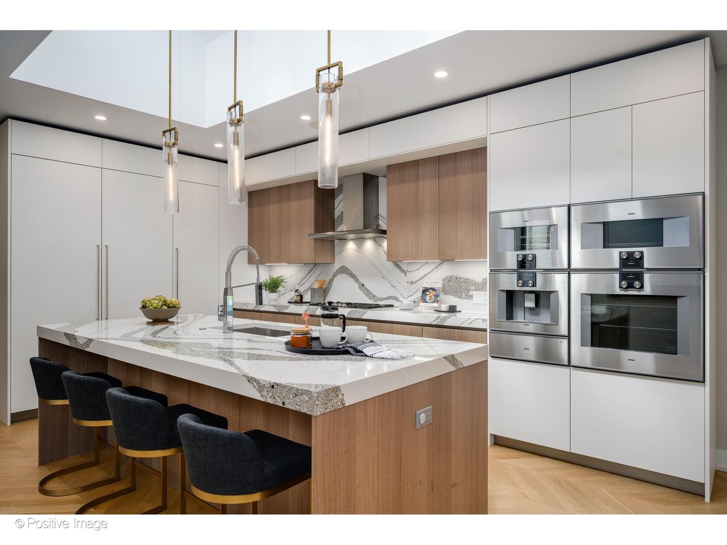 Photo 1 of Condo for sale at 220 S Green St #4S, Chicago, IL 60607 | MLS# 12763368 | Listing updated on 2026-09-21