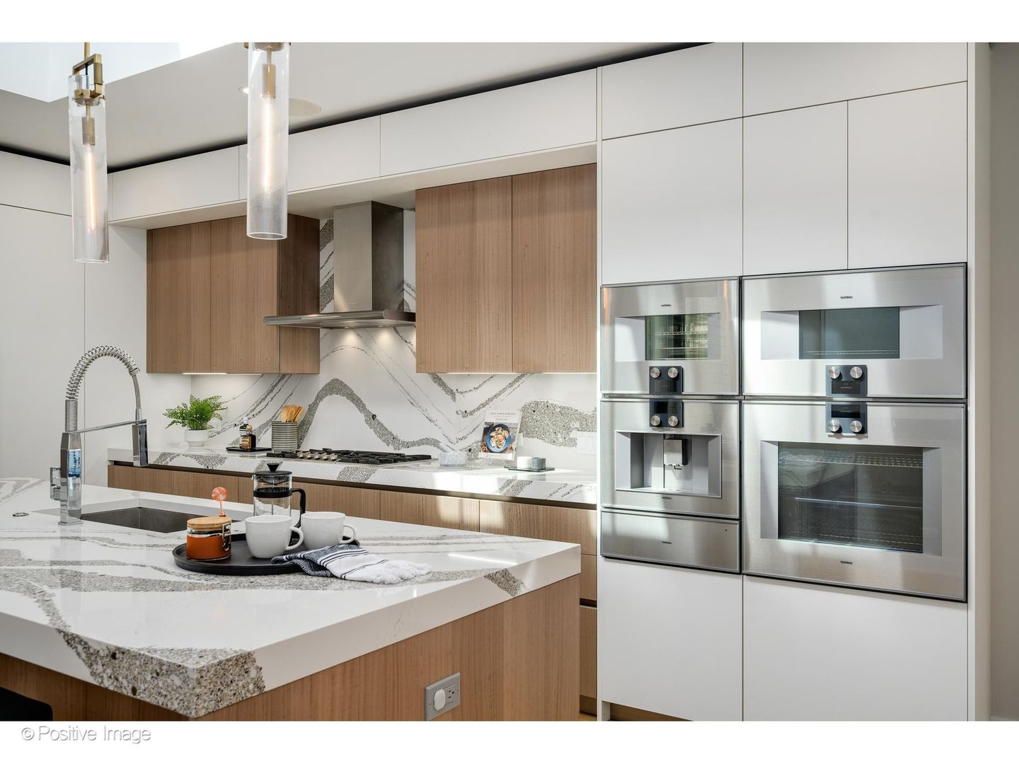 Photo 2 of Condo for sale at 220 S Green St #4S, Chicago, IL 60607 | MLS# 12763368 | Listing updated on 2026-09-21