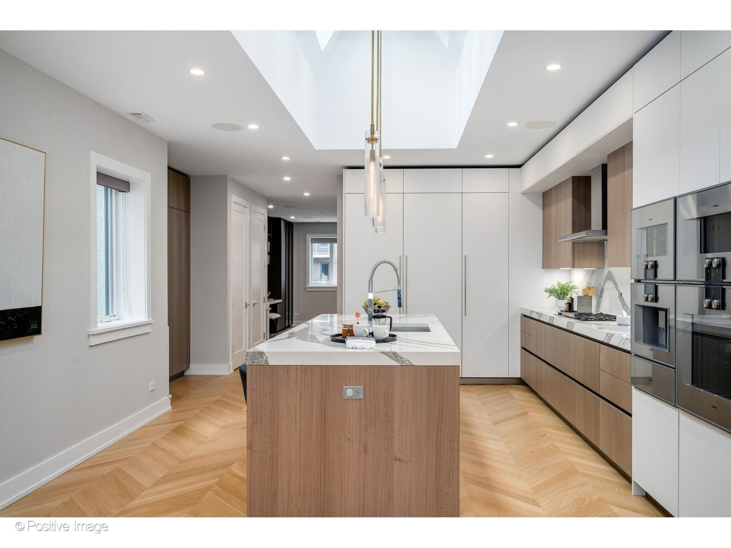 Photo 4 of Condo for sale at 220 S Green St #4S, Chicago, IL 60607 | MLS# 12763368 | Listing updated on 2026-09-21
