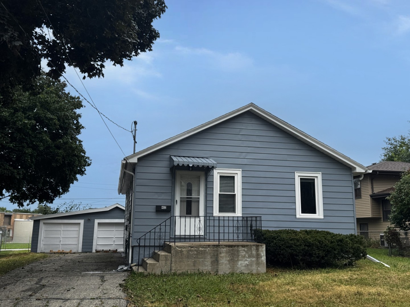 Photo 2 of Single family home for sale at 402 S 13th Avenue, St. Charles, IL 60174 | MLS# 12763604 | Listing updated on 2026-09-24