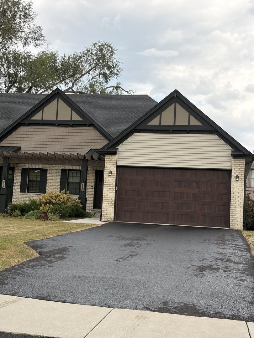 Photo 1 of Townhouse for sale at 548 Mihelich Ln, Lockport, IL 60441 | MLS# 12763645 | Listing updated on 2026-09-24