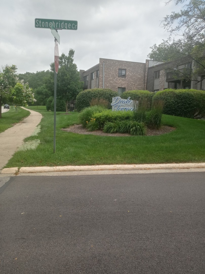 Condo for sale at 1480 Stonebridge Cir #D-1, Wheaton, IL 60189 | MLS# 12763661