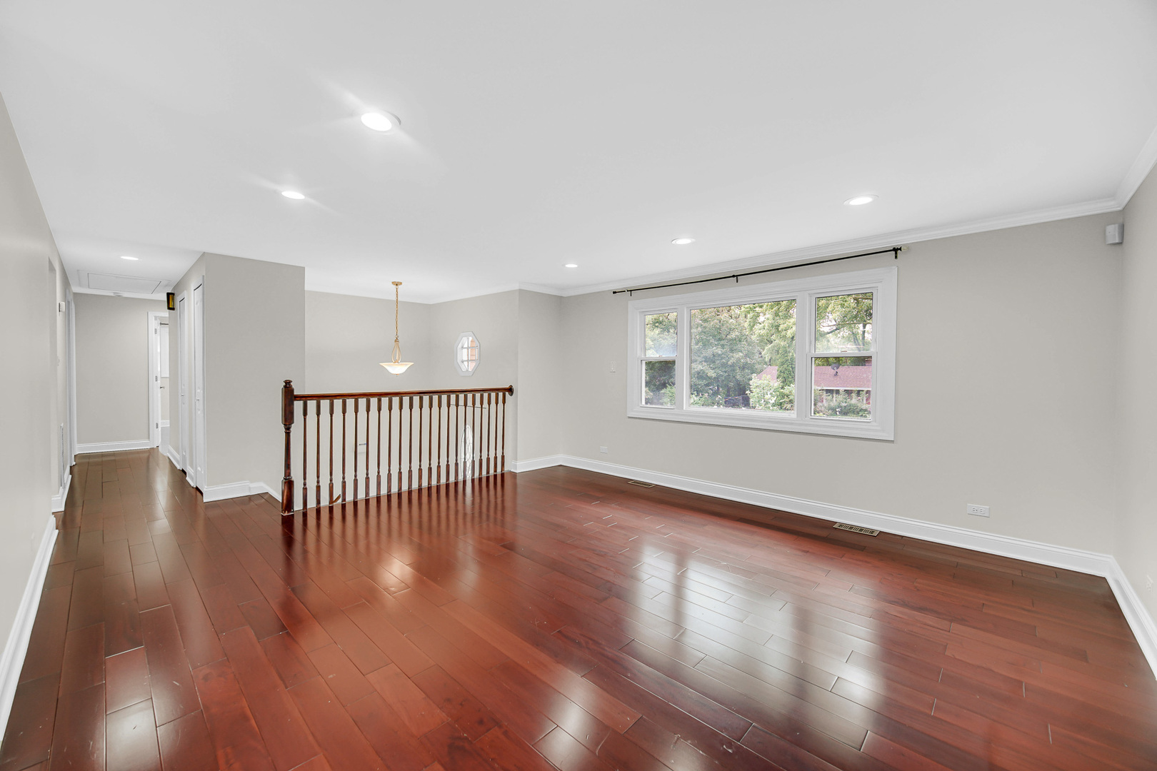 Photo 3 of Single family home for sale at 515 Falmouth Ln, Schaumburg, IL 60193 | MLS# 12763779 | Listing updated on 2026-09-21