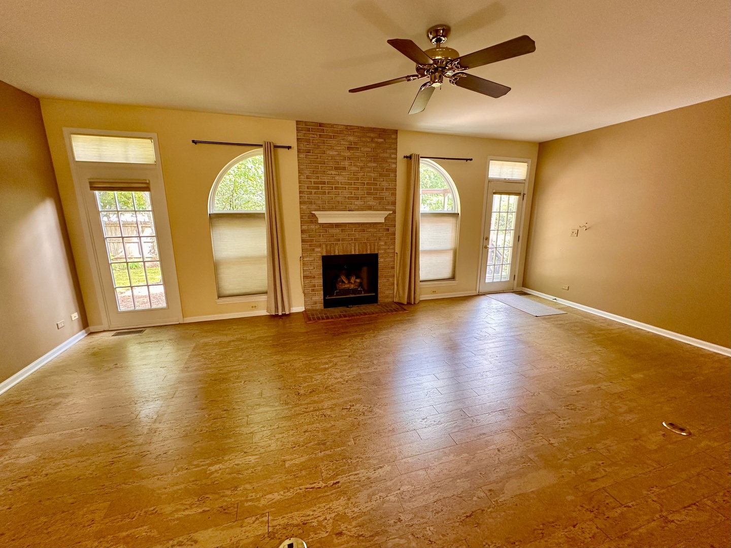 Photo 3 of Single family home for sale at 1896 School House Ln, Aurora, IL 60506 | MLS# 12763935 | Listing updated on 2026-09-24