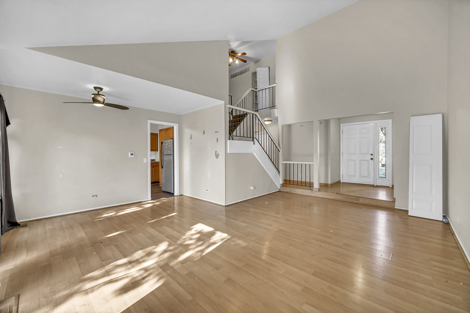 Photo 3 of Townhouse for sale at 545 Alton Ct, Carol Stream, IL 60188 | MLS# 12764044 | Listing updated on 2026-09-24