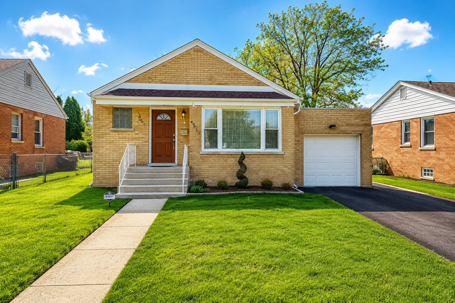 Single family home for sale at 18462 Gottschalk Ave, Homewood, IL 60430 | MLS# 12764049