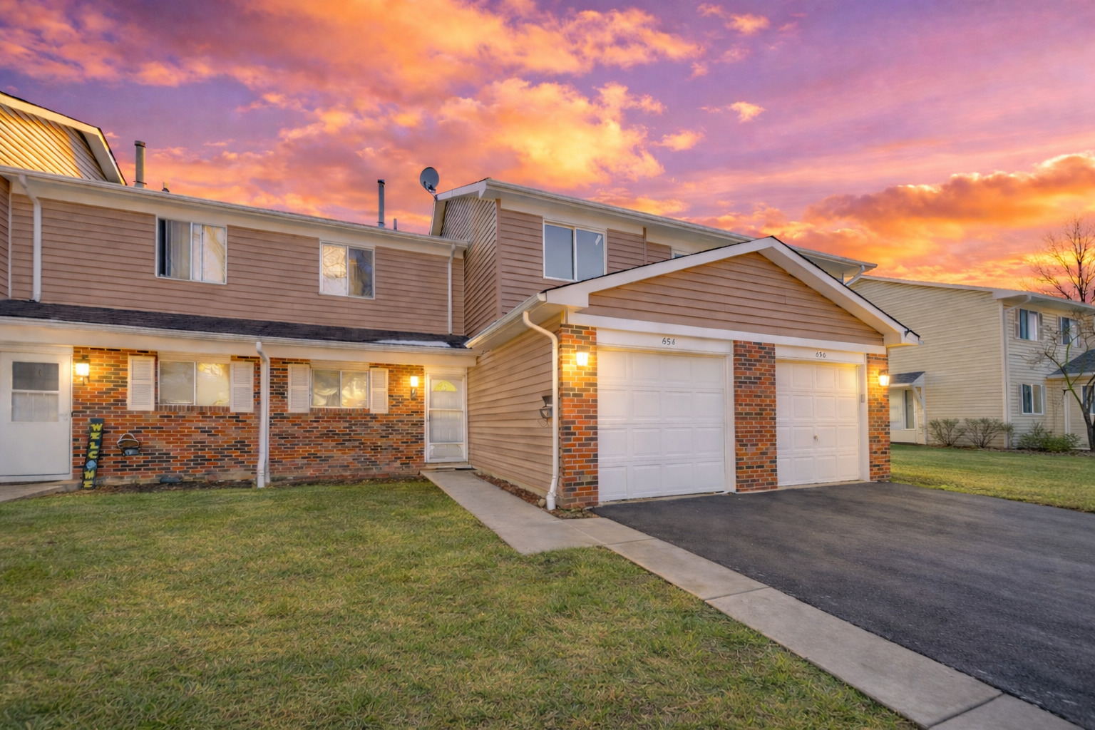 Photo 1 of Townhouse for sale at 454 Esselen Ct, Carol Stream, IL 60188 | MLS# 12764053 | Listing updated on 2026-09-24