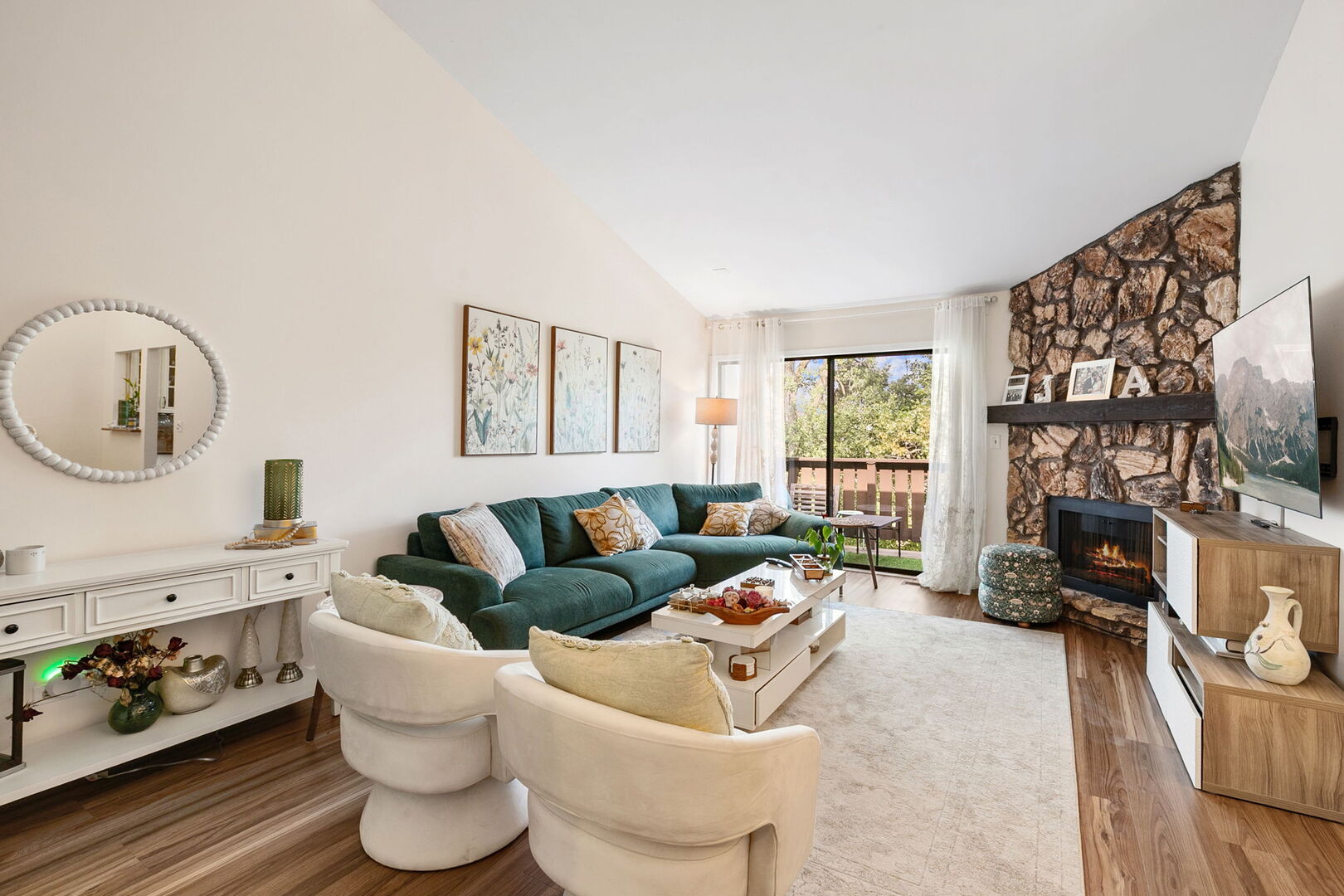Photo 3 of Condo for sale at 2249 N Enlund Dr #4, Palatine, IL 60074 | MLS# 12764067 | Listing updated on 2026-09-24