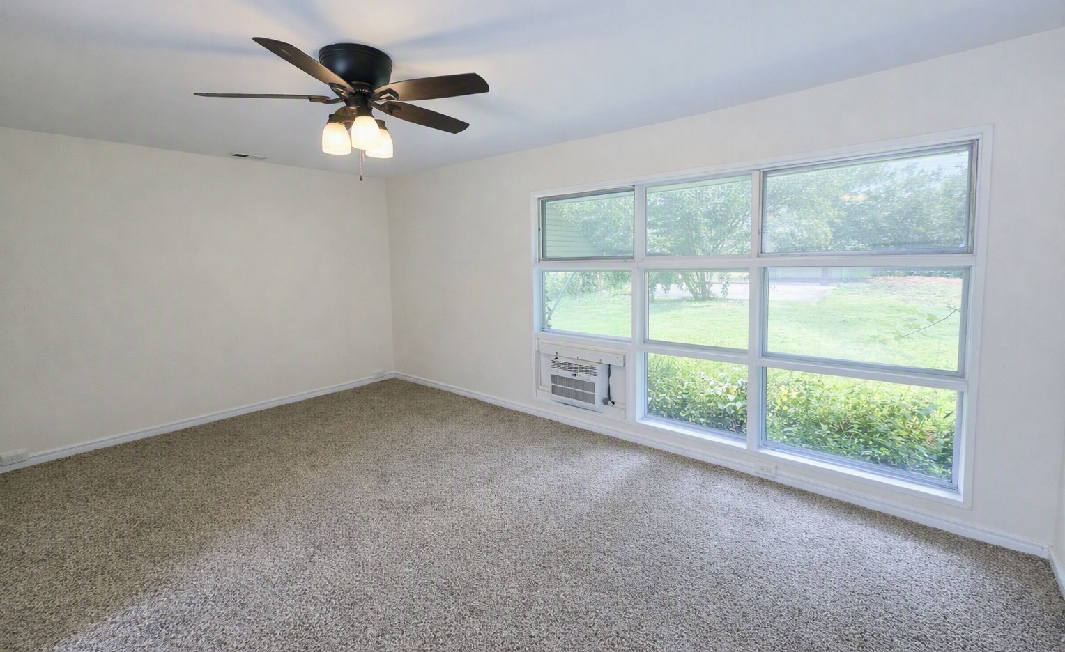 Photo 2 of Single family home for sale at 16516 Spaulding Ave, Markham, IL 60428 | MLS# 12764089 | Listing updated on 2026-09-24