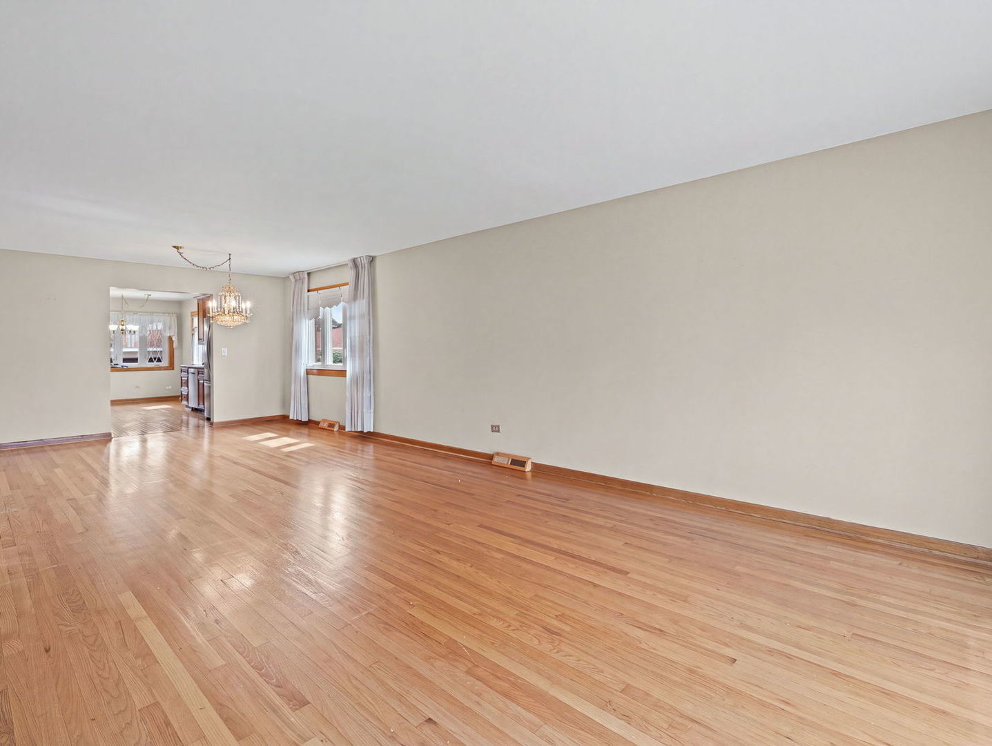 Photo 3 of Single family home for sale at 4815 N Knight Ave, Norridge, IL 60706 | MLS# 12764390 | Listing updated on 2026-09-24