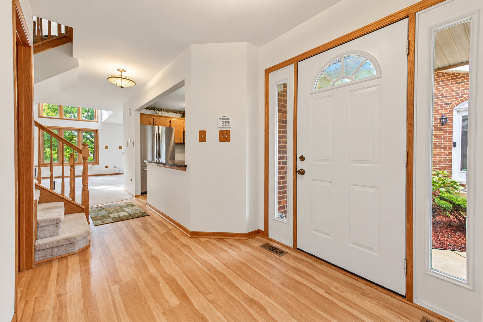 Photo 3 of Townhouse for sale at 19418 Cranfield Ln, Tinley Park, IL 60487 | MLS# 12764447 | Listing updated on 2026-09-24