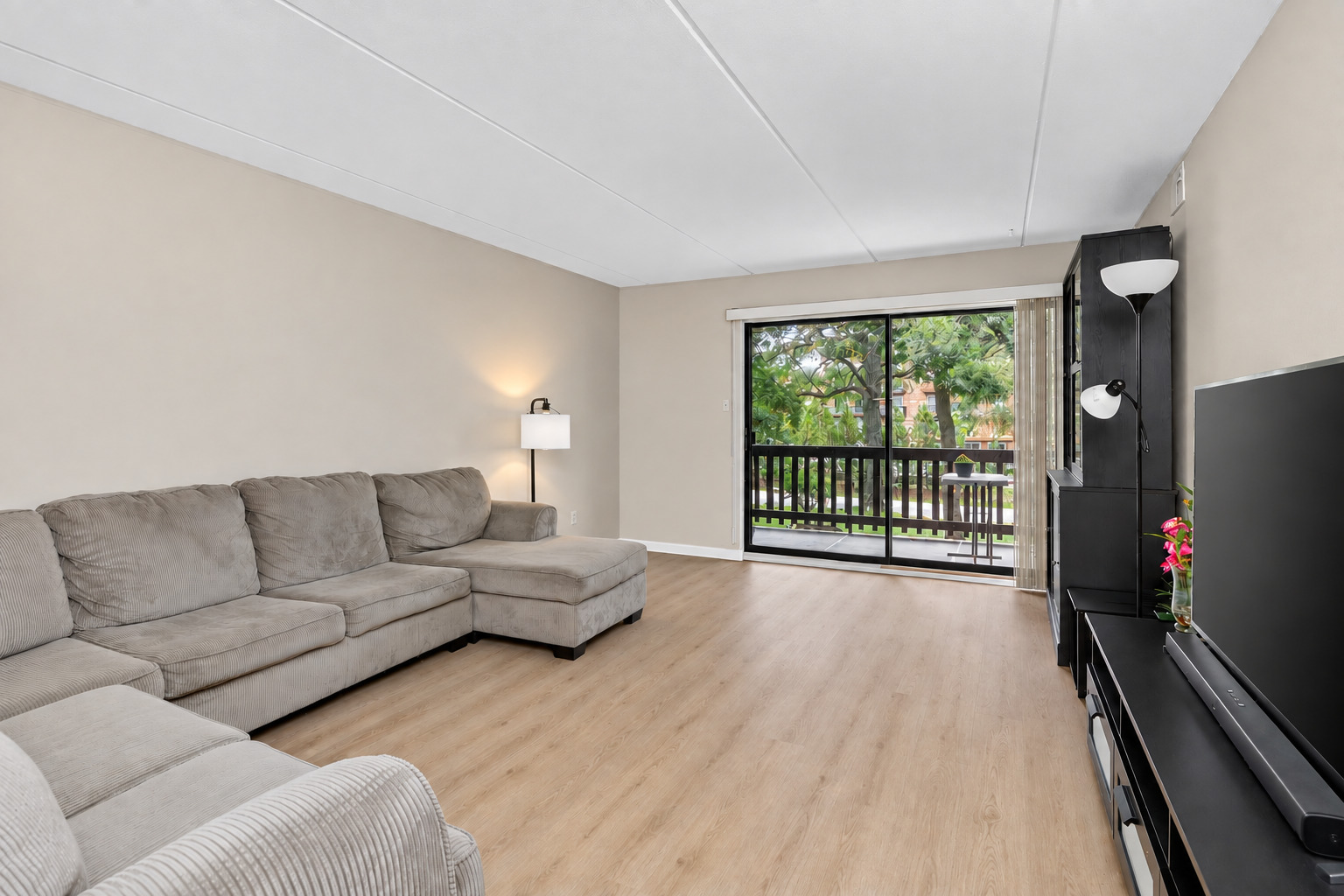 Photo 2 of Condo for sale at 8020 Woodglen Ln #202, Downers Grove, IL 60516 | MLS# 12764914 | Listing updated on 2026-09-21