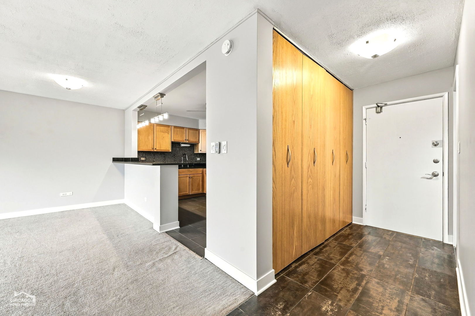 Photo 2 of Condo for sale at 250 Ridge Ave #4H, Evanston, IL 60202 | MLS# 12766222 | Listing updated on 2026-09-24