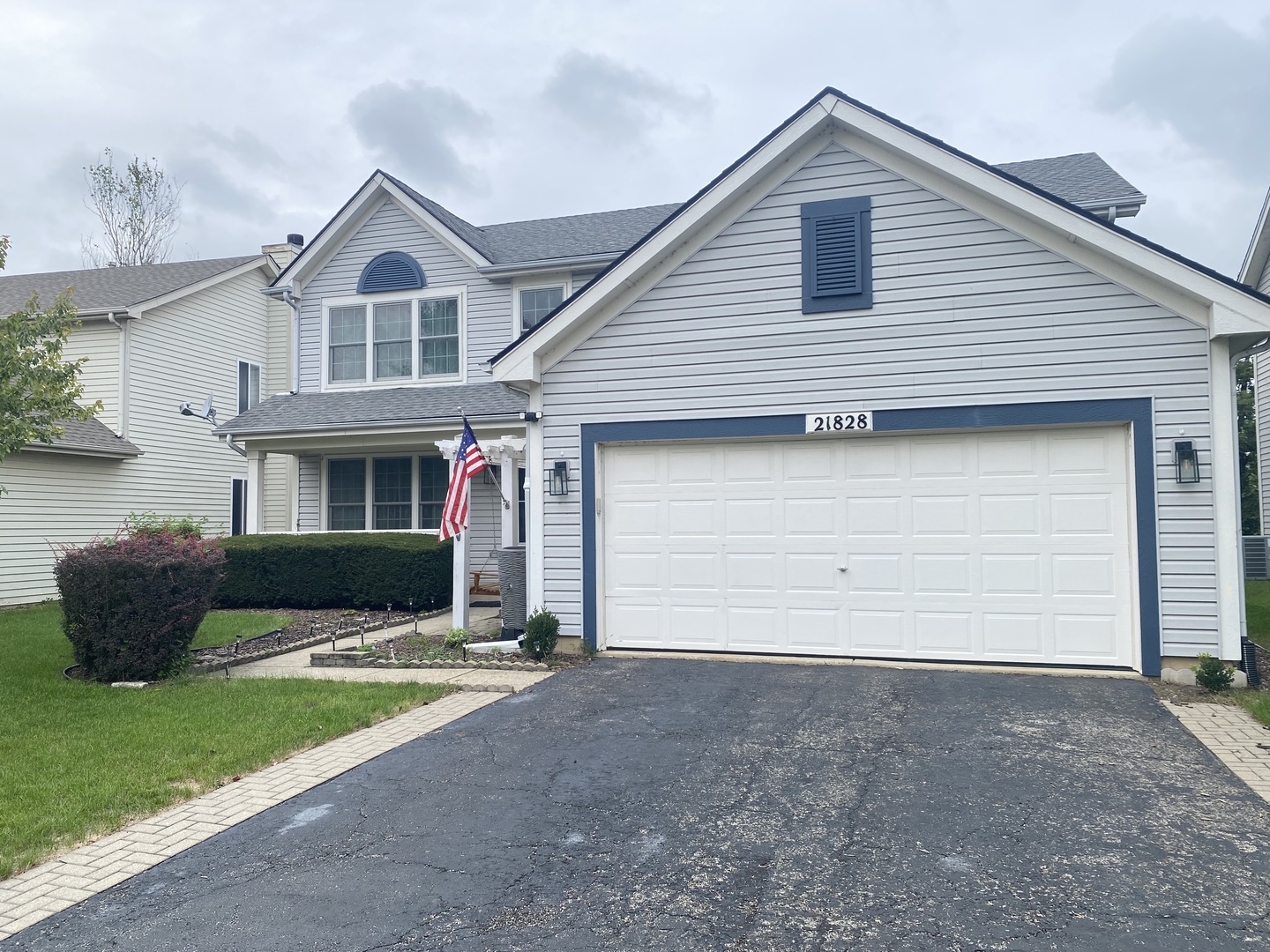 Single family home for sale at 21828 W Knollwood Dr, Plainfield, IL 60544 | MLS# 12767044