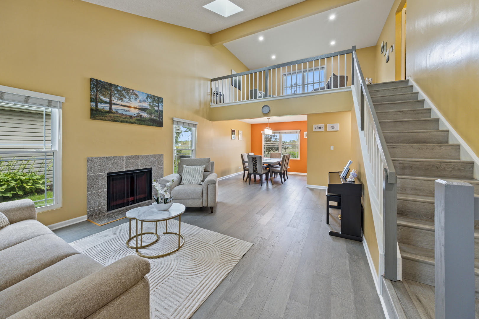 Photo 3 of Single family home for sale at 820 N Dexter Ln, Hoffman Estates, IL 60169 | MLS# 12767174 | Listing updated on 2026-09-24