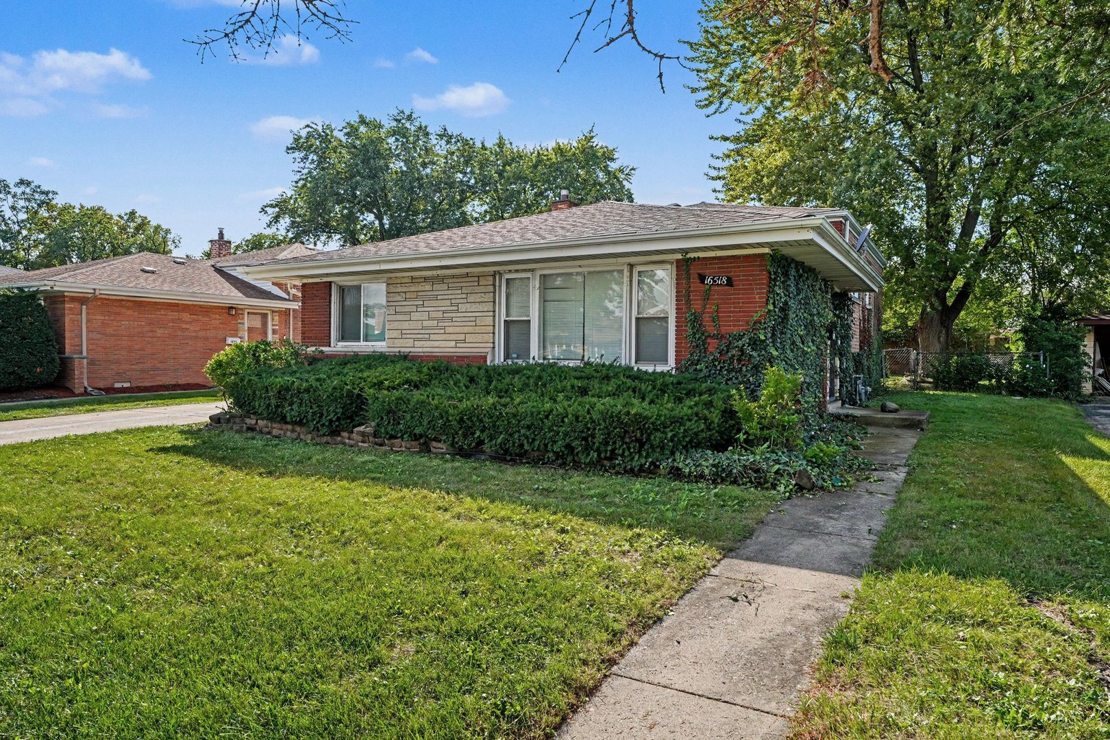 Photo 3 of Single family home for sale at 16518 Dobson Ave, South Holland, IL 60473 | MLS# 12767229 | Listing updated on 2026-09-24