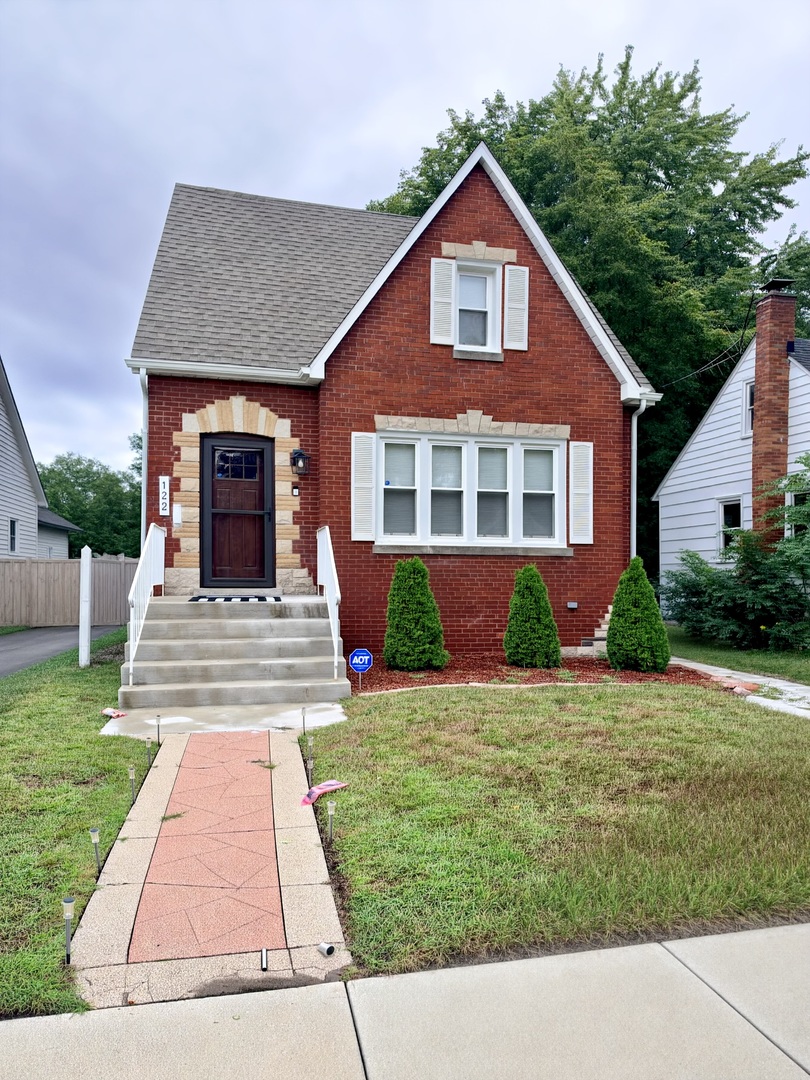 Photo 1 of Single family home for sale at 122 Warren St, Calumet City, IL 60409 | MLS# 12768061 | Listing updated on 2026-09-24