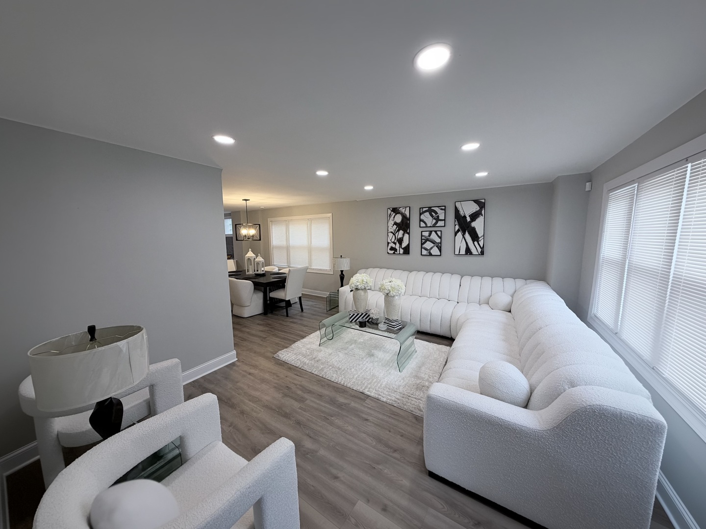 Photo 3 of Single family home for sale at 122 Warren St, Calumet City, IL 60409 | MLS# 12768061 | Listing updated on 2026-09-24