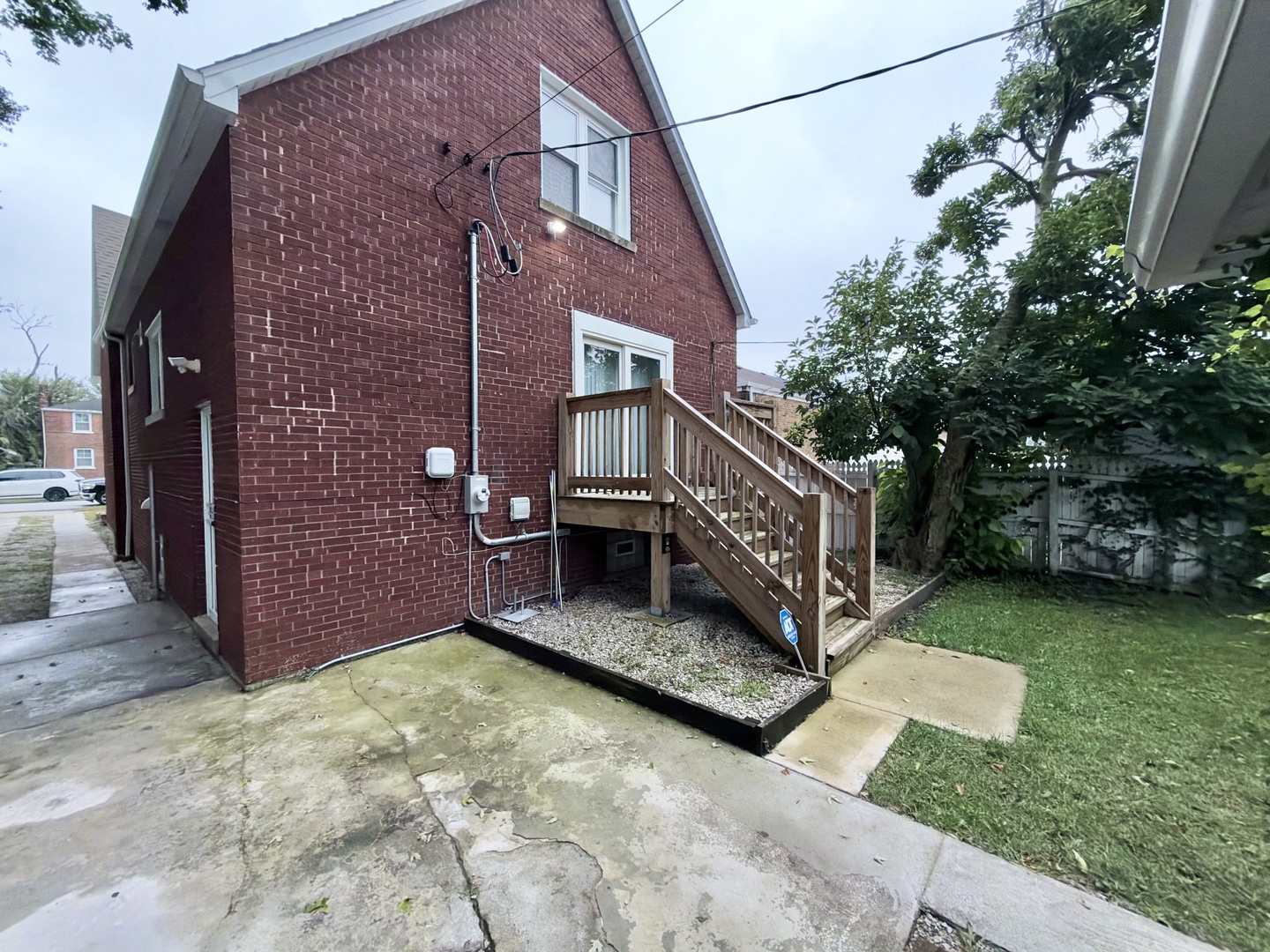 Photo 3 of Single family home for sale at 122 Warren St, Calumet City, IL 60409 | MLS# 12768061 | Listing updated on 2026-09-24