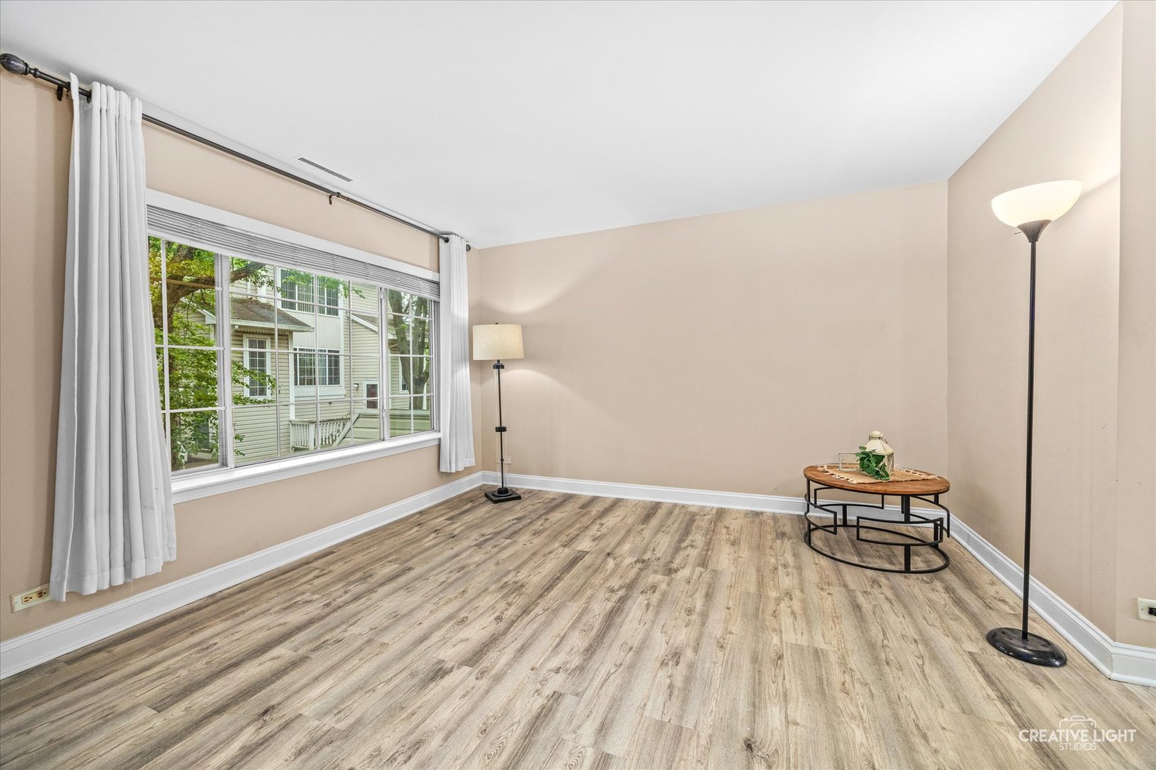Photo 3 of Townhouse for sale at 6292 Fremont Dr, Hanover Park, IL 60133 | MLS# 12768129 | Listing updated on 2026-09-24