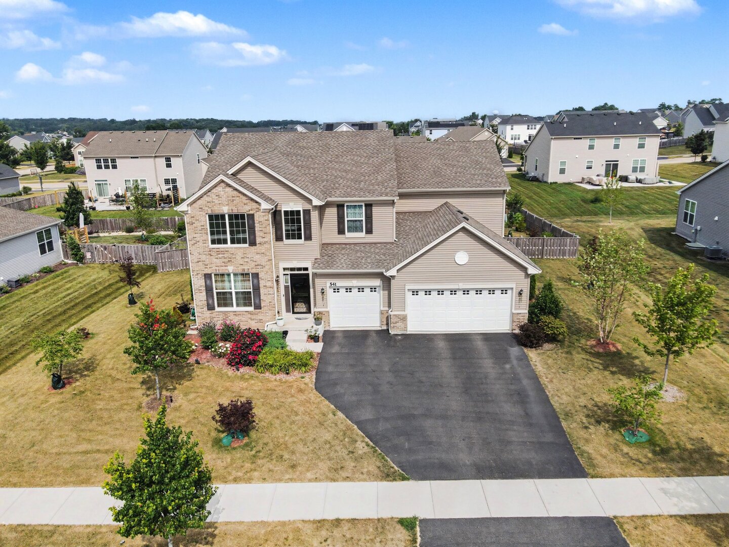 Photo 1 of Single family home for sale at 541 Ashworth Ln, Yorkville, IL 60560 | MLS# 12768216 | Listing updated on 2026-09-24