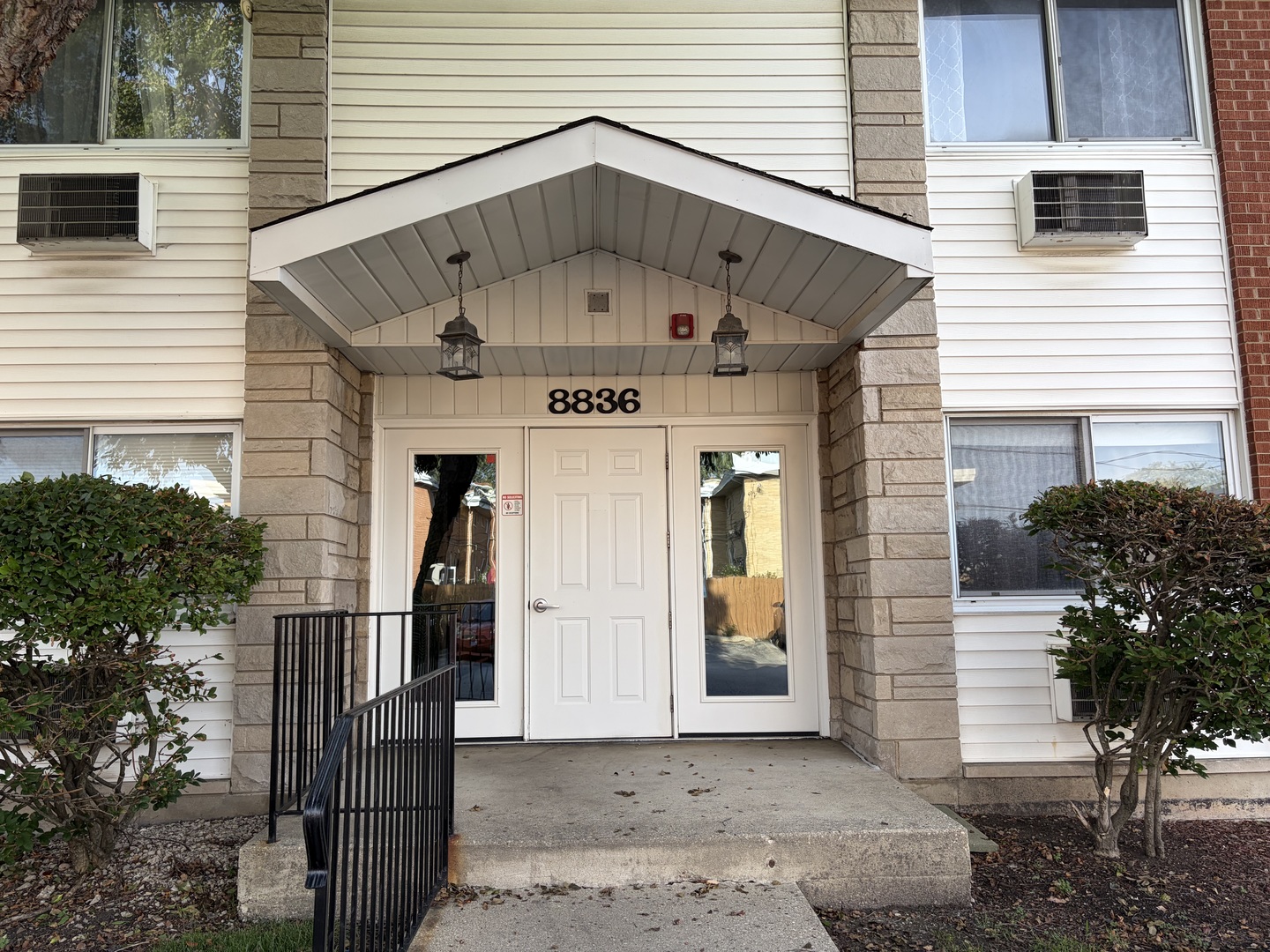 Condo for sale at 8836 N Western Ave #207G, Des Plaines, IL 60016 | MLS# 12768449