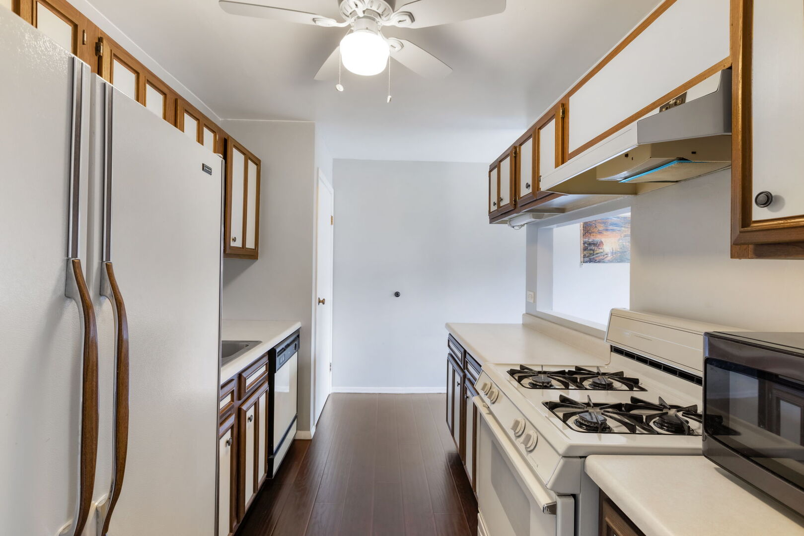 Photo 4 of Townhouse for sale at 337 E Roland Dr, Glendale Heights, IL 60139 | MLS# 12768512 | Listing updated on 2026-09-24