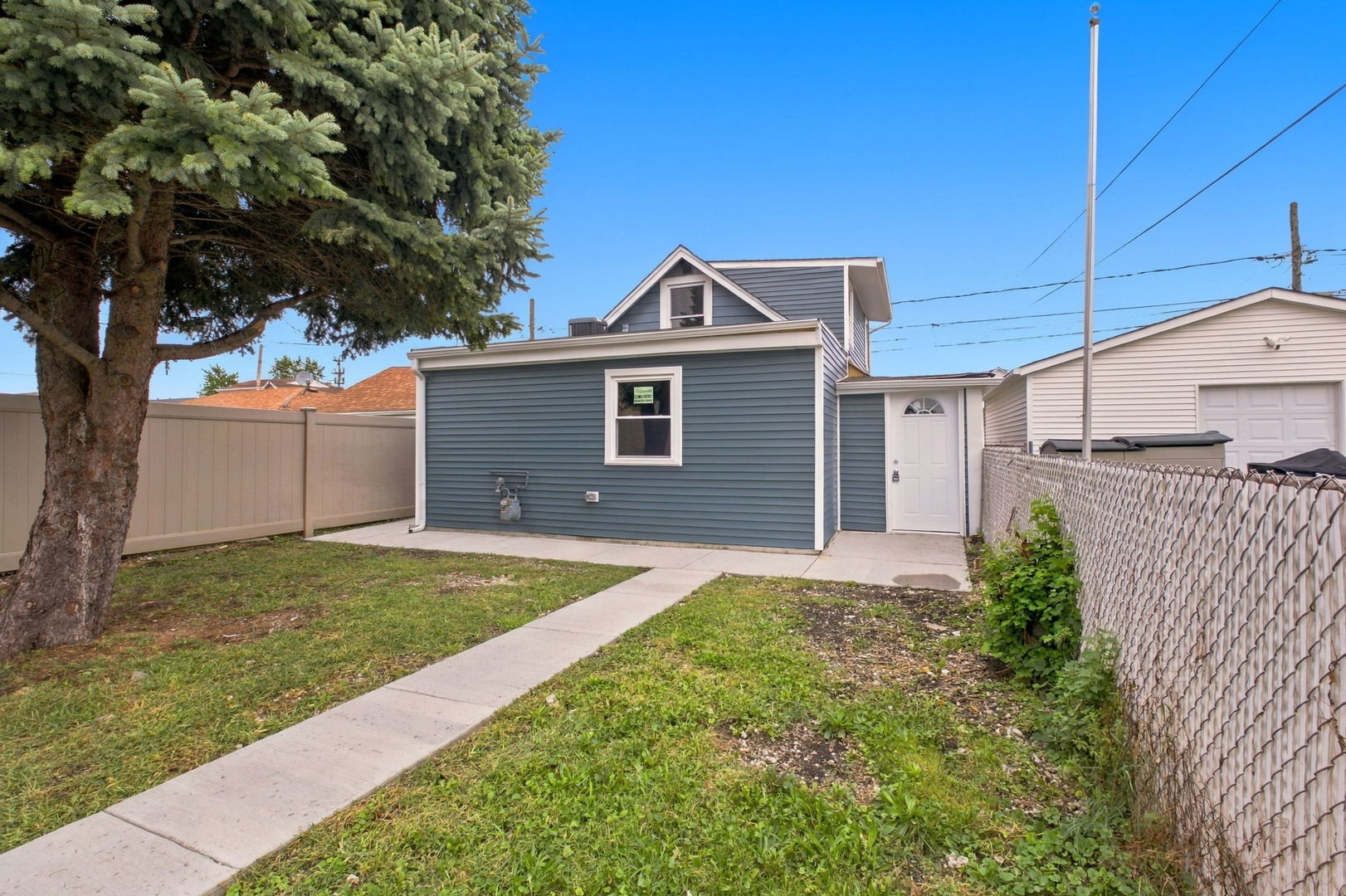 Photo 1 of Single family home for sale at 6007 S Monitor Ave, Chicago, IL 60638 | MLS# 12768614 | Listing updated on 2026-09-24