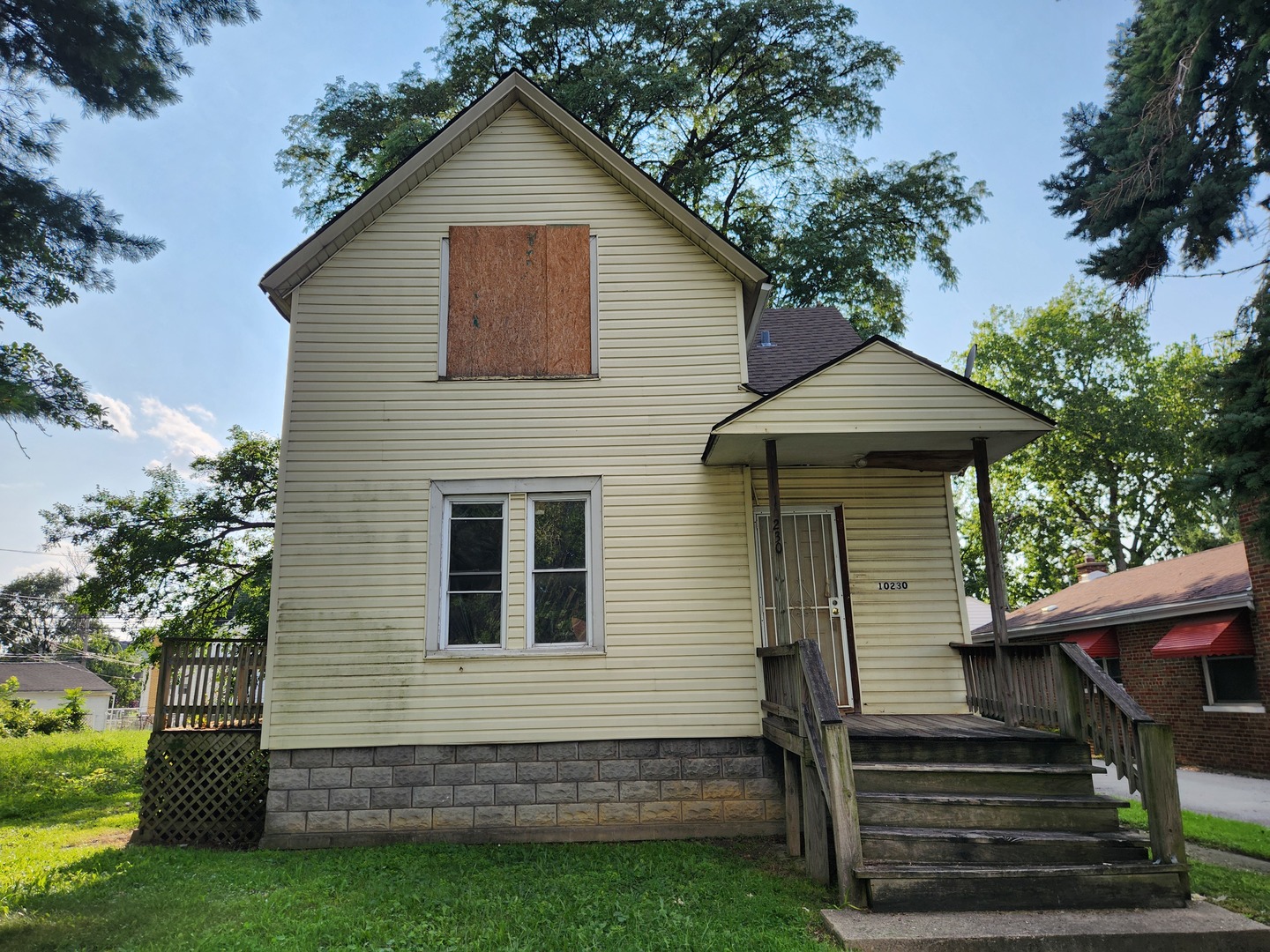 Photo 3 of Single family home for sale at 10230 S Lowe Ave, Chicago, IL 60628 | MLS# 12768661 | Listing updated on 2026-09-24